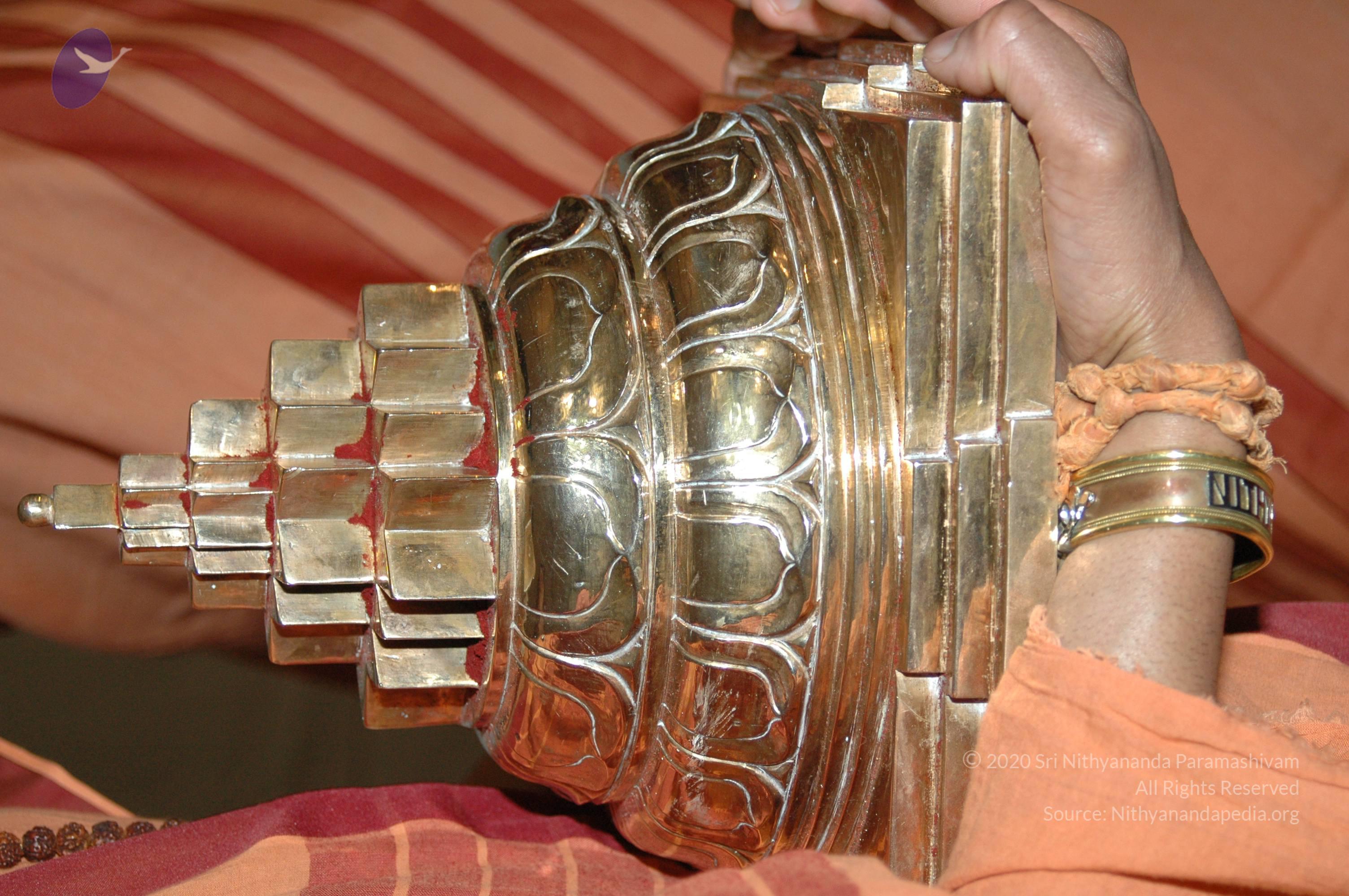 11May08_darshan_058_CMP_WM