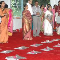 11May08_darshan_070_CMP_WM