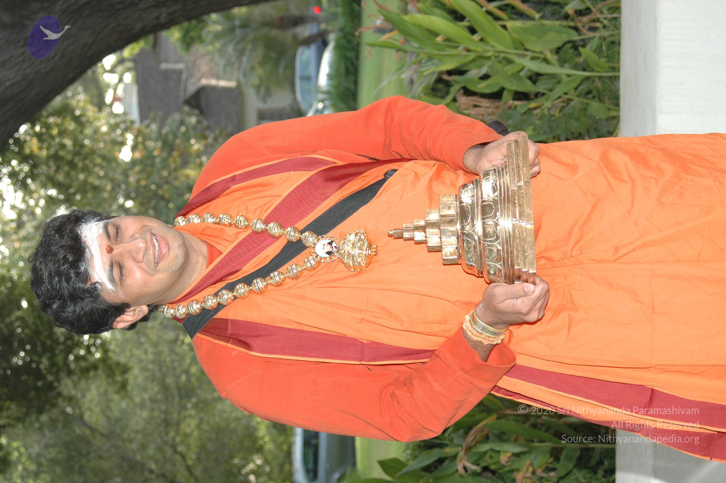 11May08_darshan_094_CMP_WM