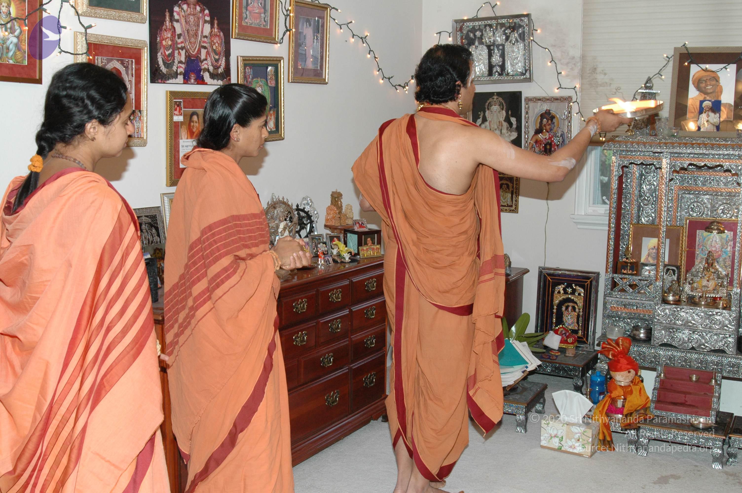 11May08_darshan_111_CMP_WM