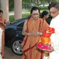 11May08_darshan_114_CMP_WM