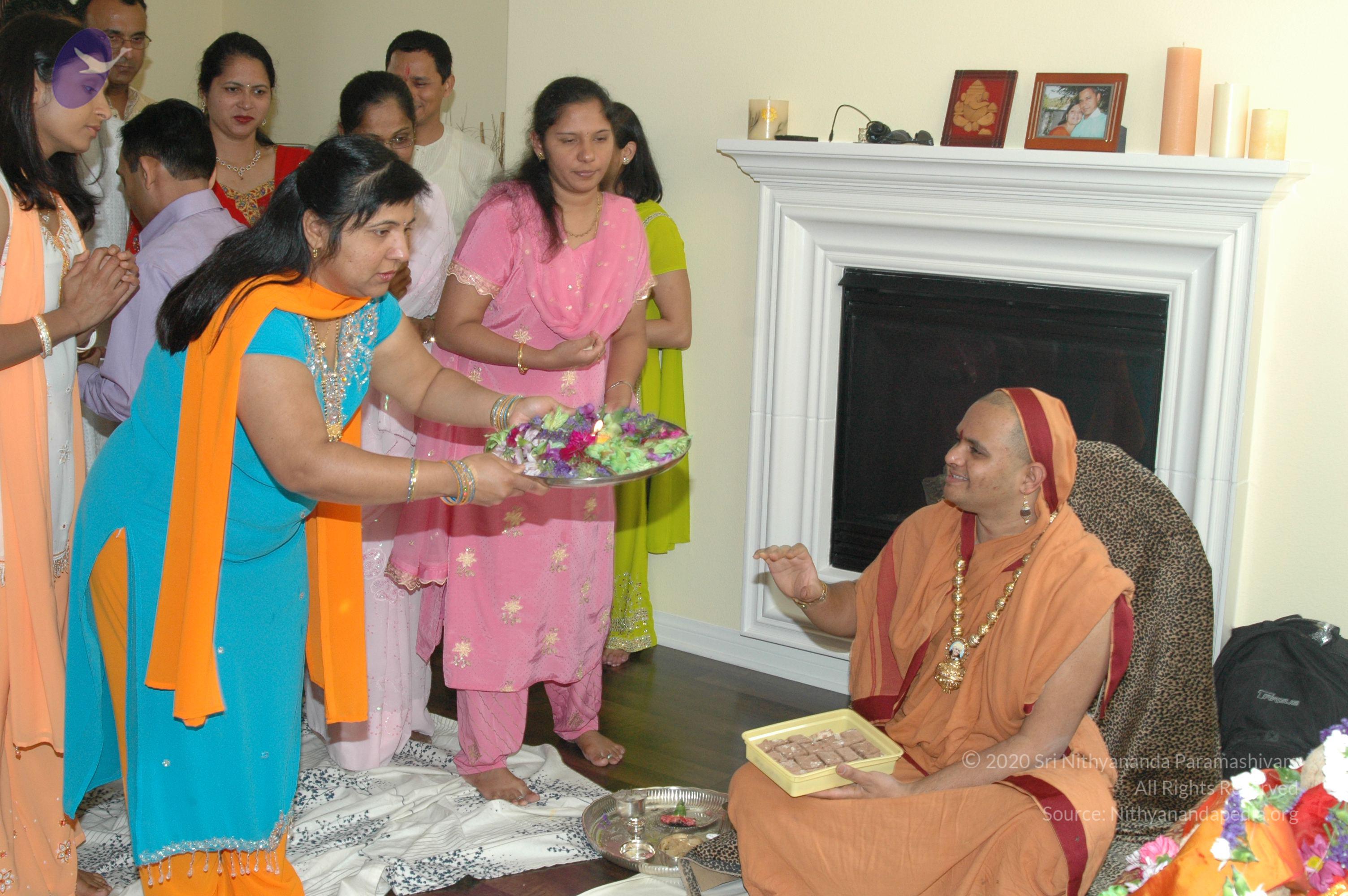 11May08_darshan_116_CMP_WM