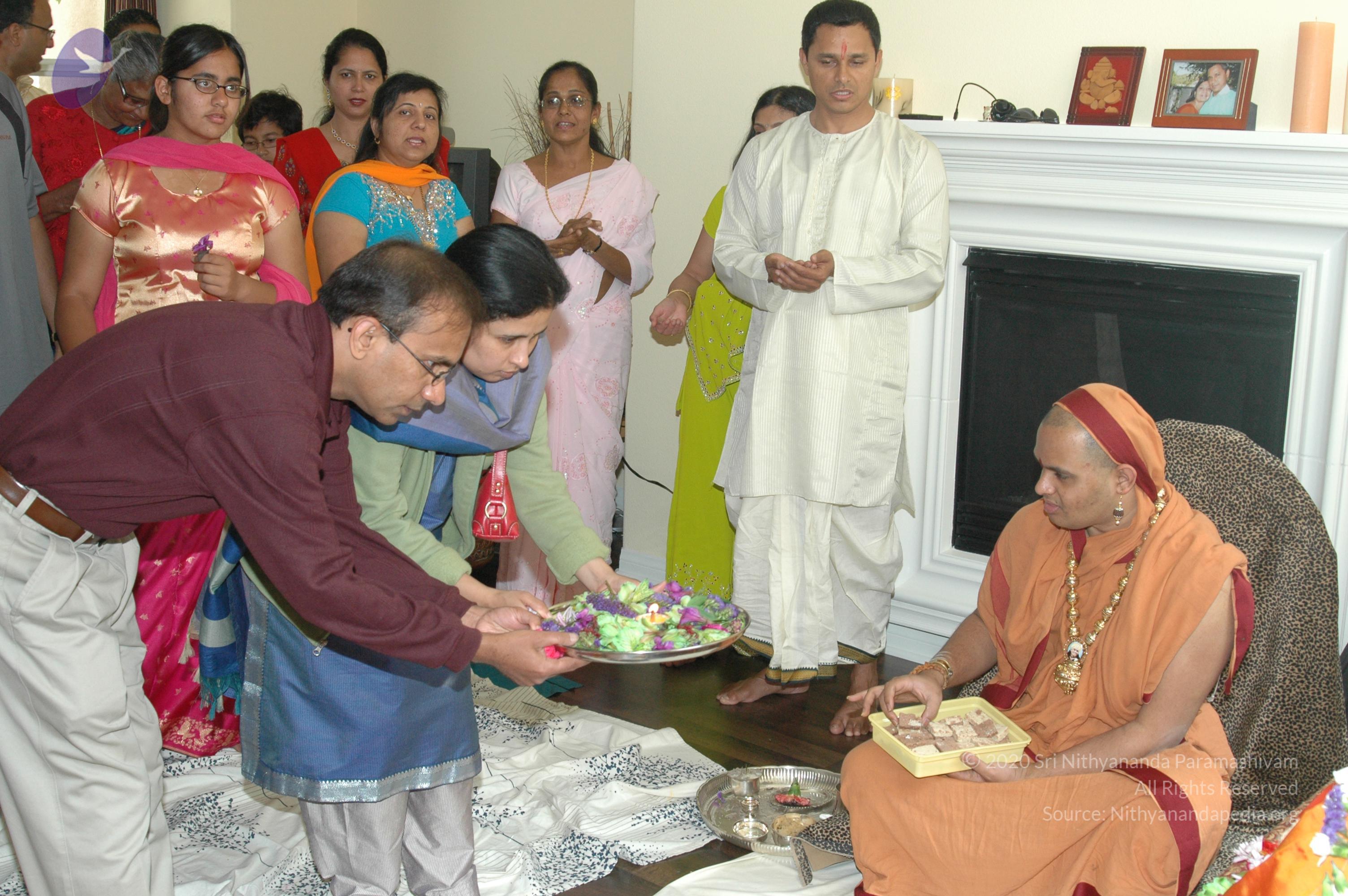 11May08_darshan_117_CMP_WM