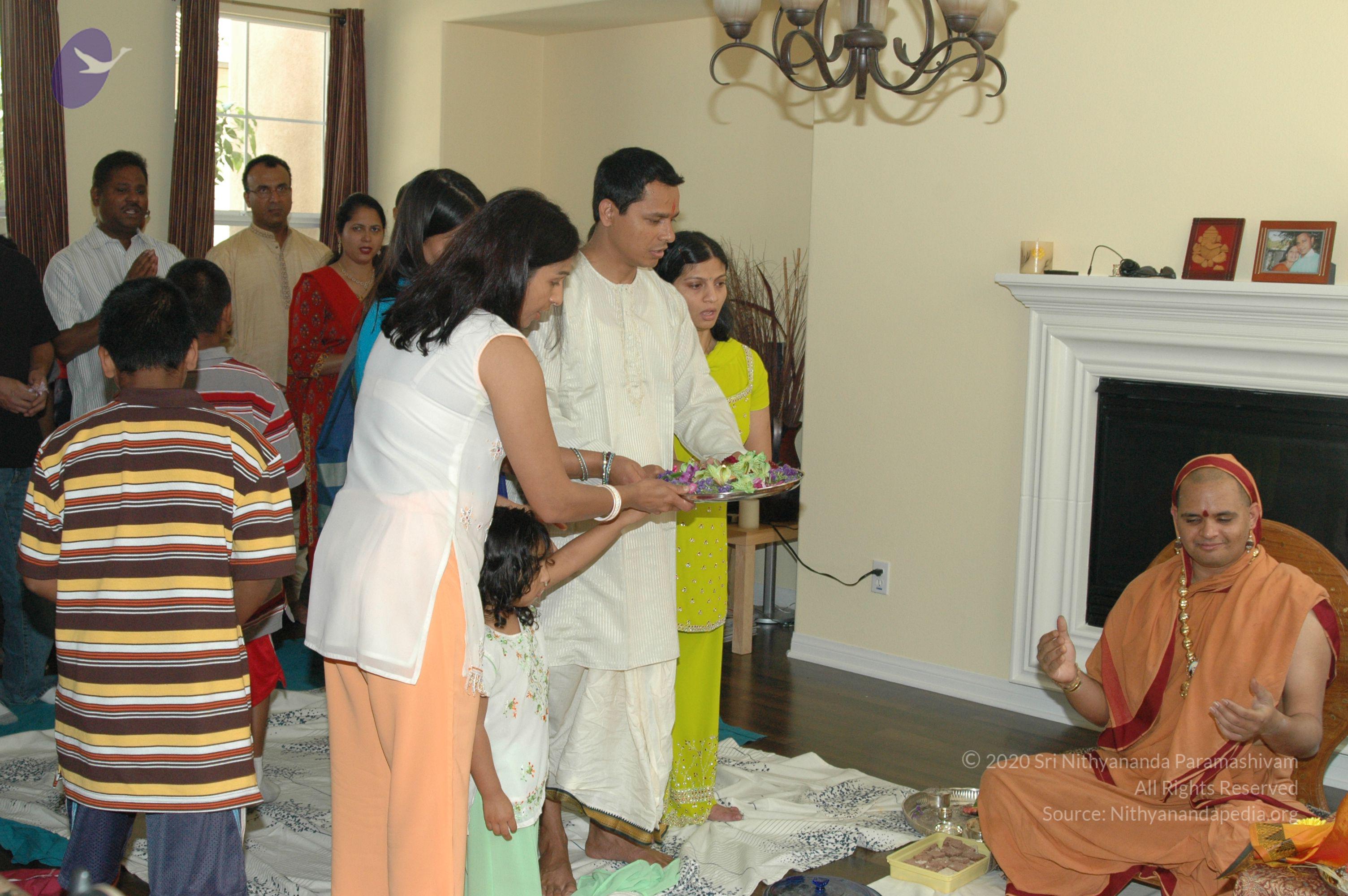 11May08_darshan_119_CMP_WM