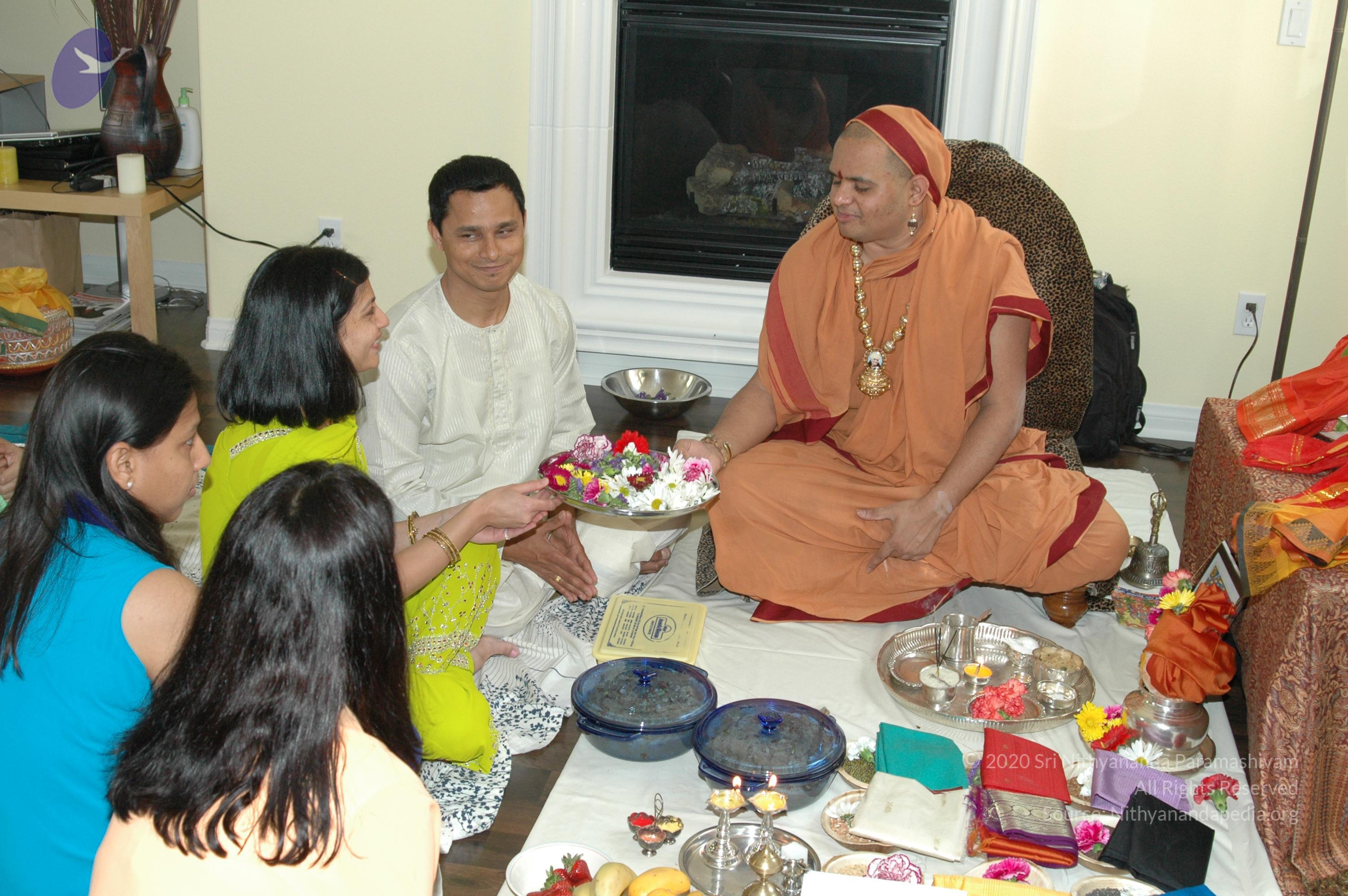 11May08_darshan_126_CMP_WM