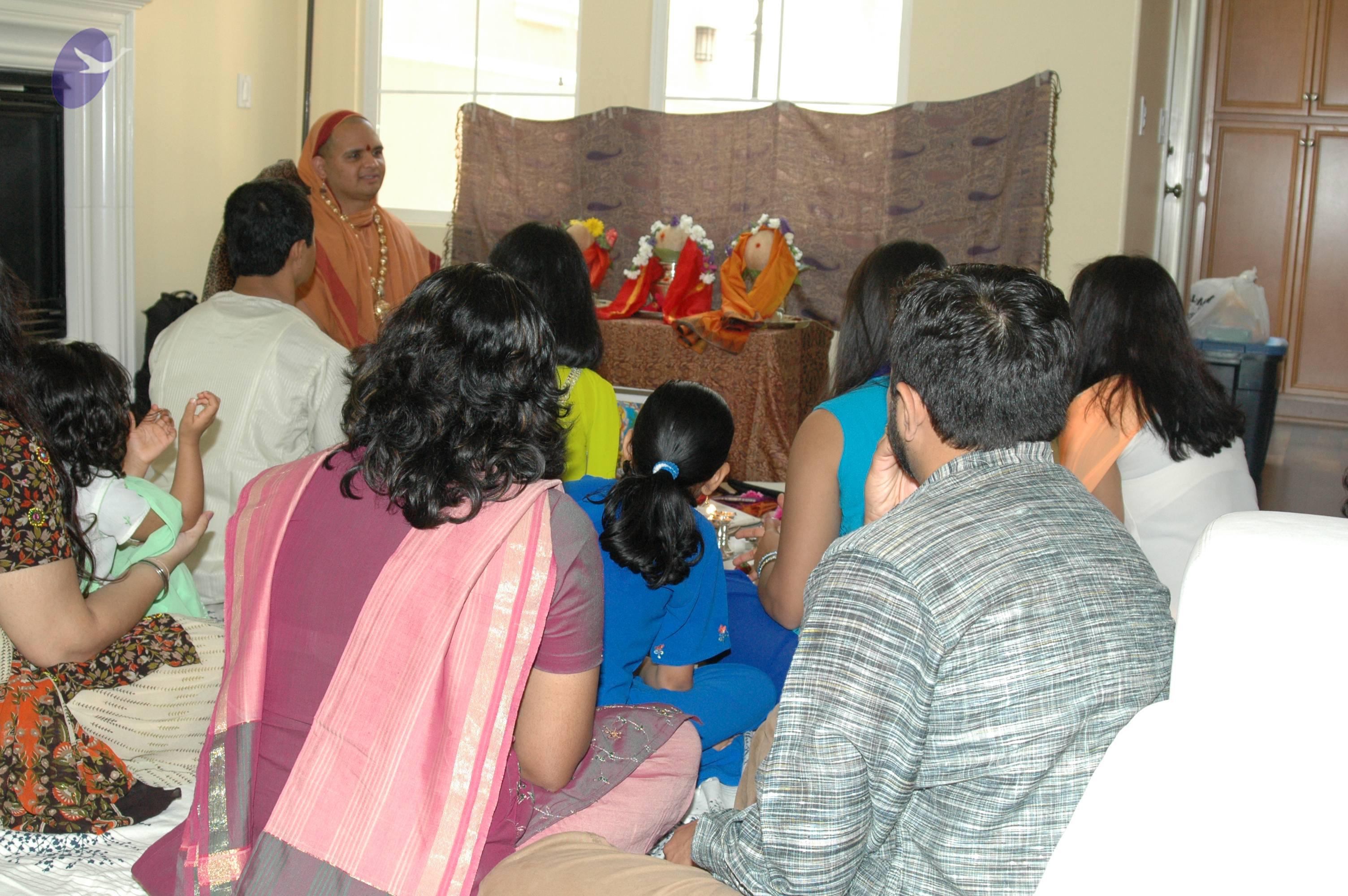 11May08_darshan_129_CMP_WM