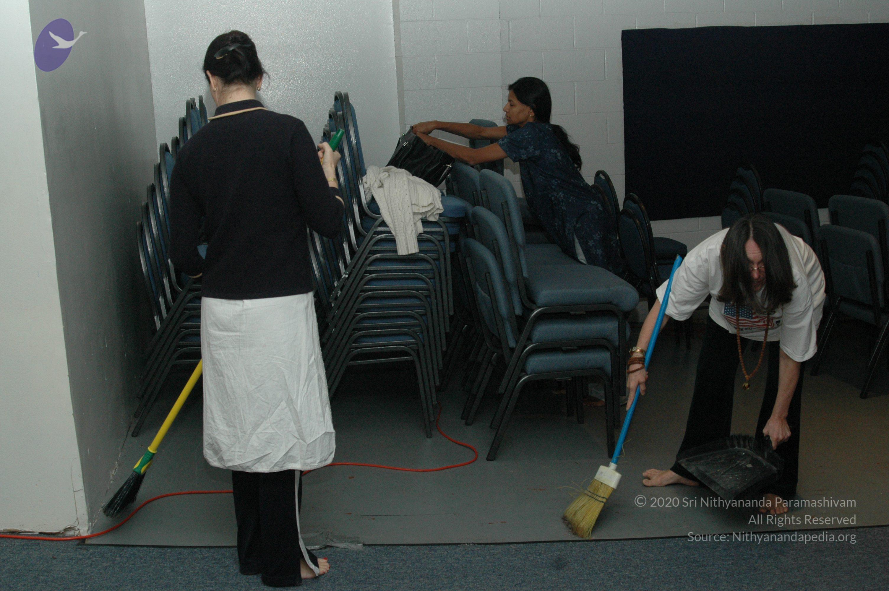 23November2008_NYT_Los_Angeles_06_CMP_WM