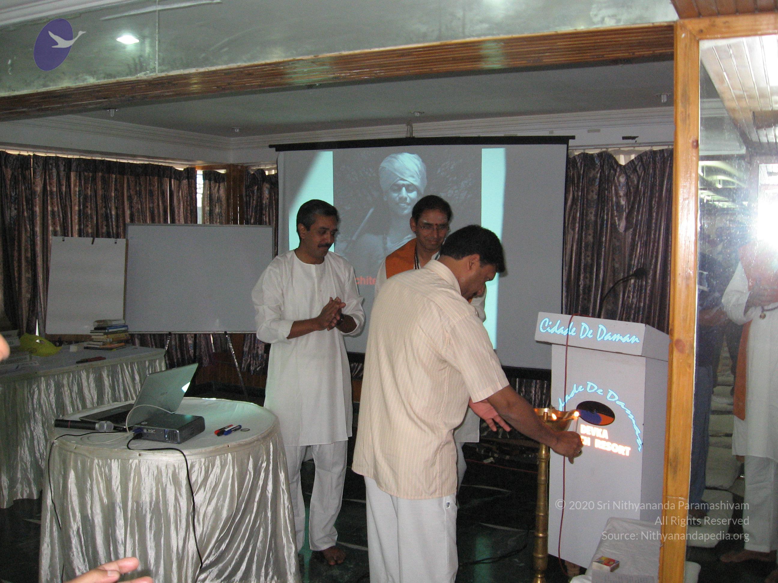 hydashram 007_CMP_WM