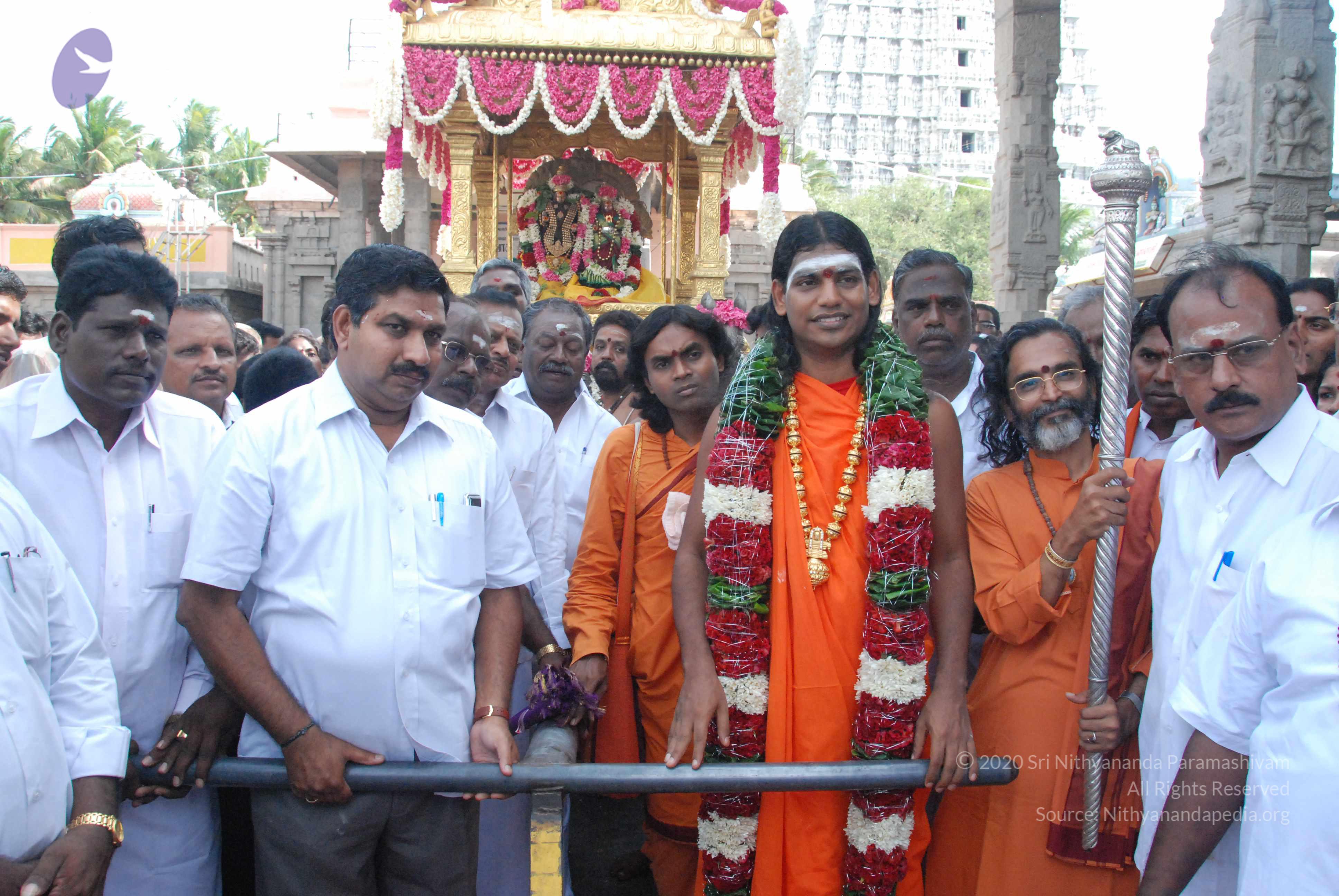 pulling tiru temple chariot_CMP_WM