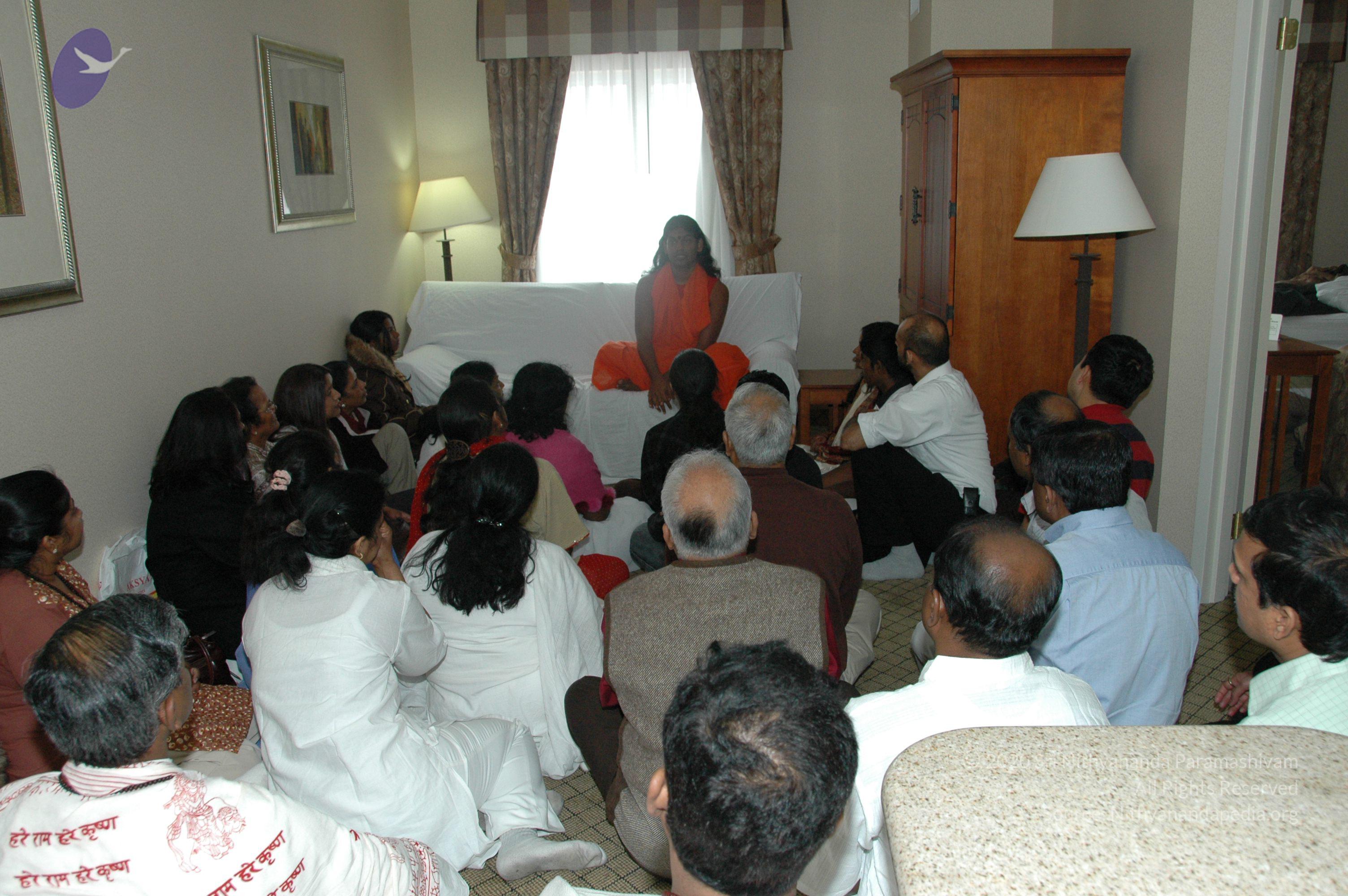 volunteers meet canada_CMP_WM