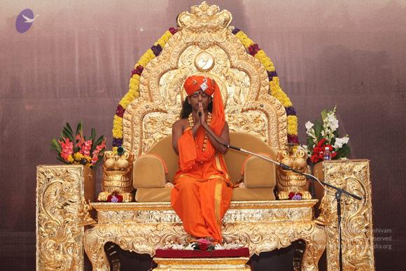 2011-08aug-19-nithyananda-photo-02h-swamiji-kailash-satsang_CMP_WM