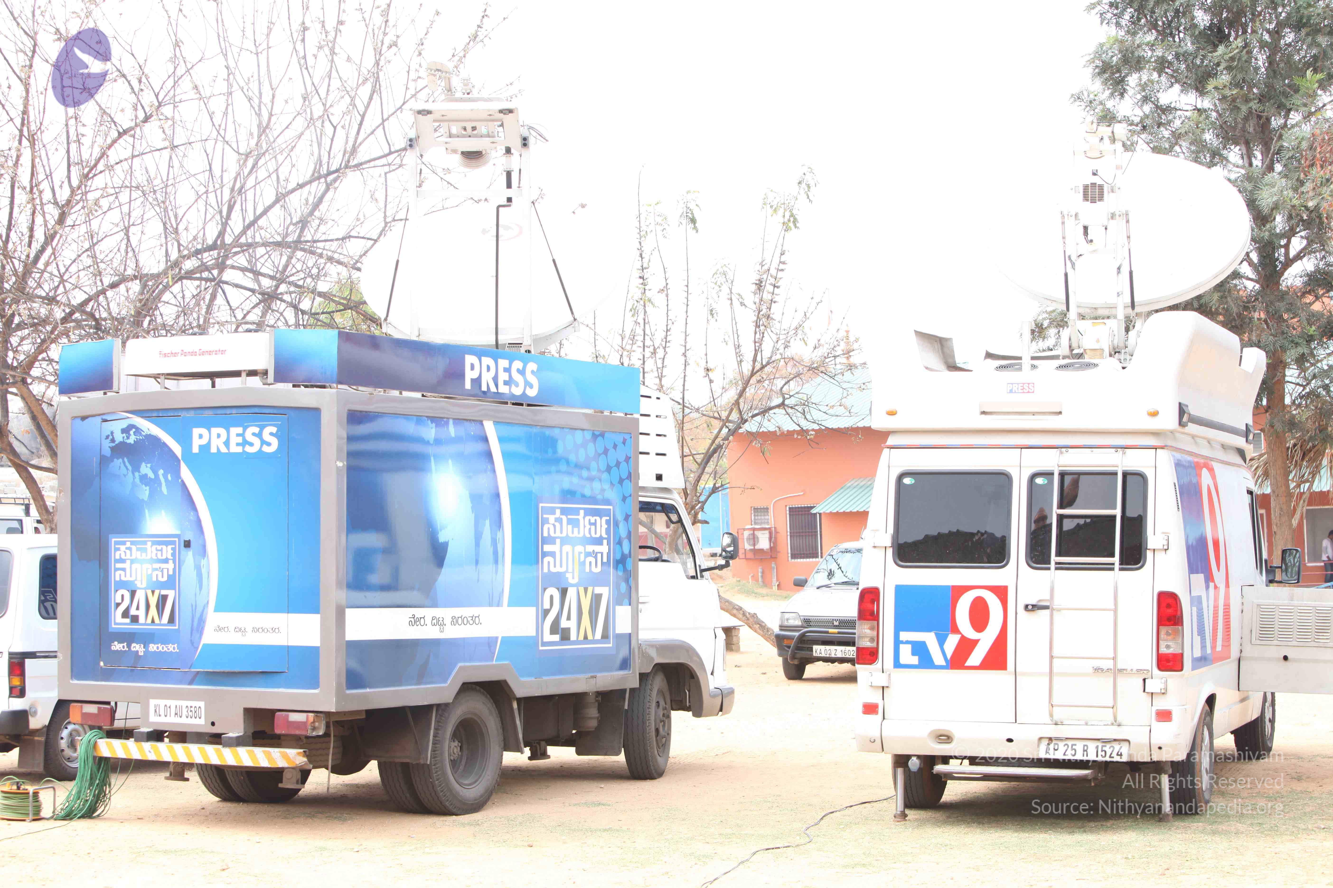 20110225_Photo_1045_IMG_1647_CMP_WM