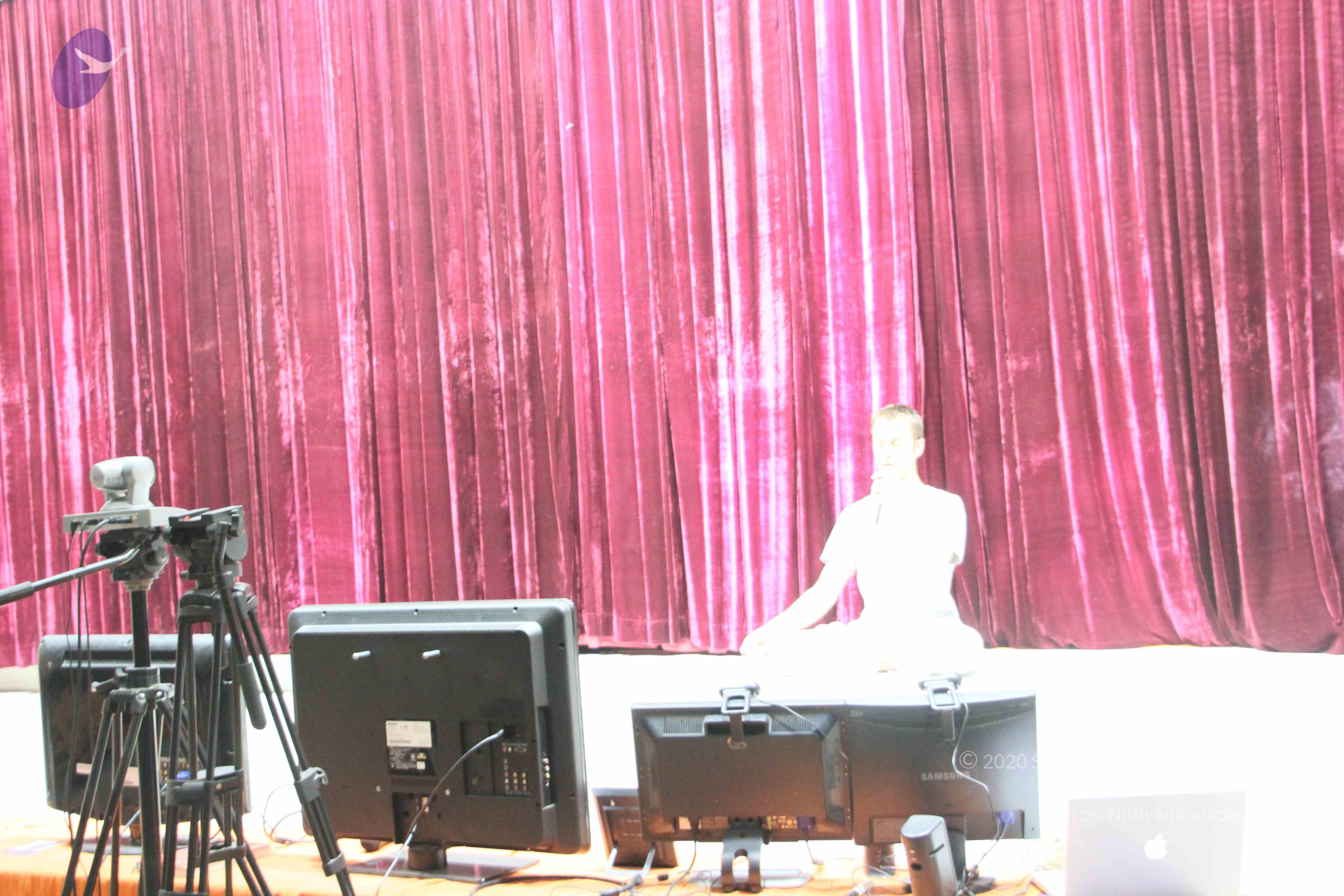 20110122_Photo_1041_IMG_1405_CMP_WM