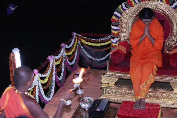 24-nithyananda-thepam_CMP_WM