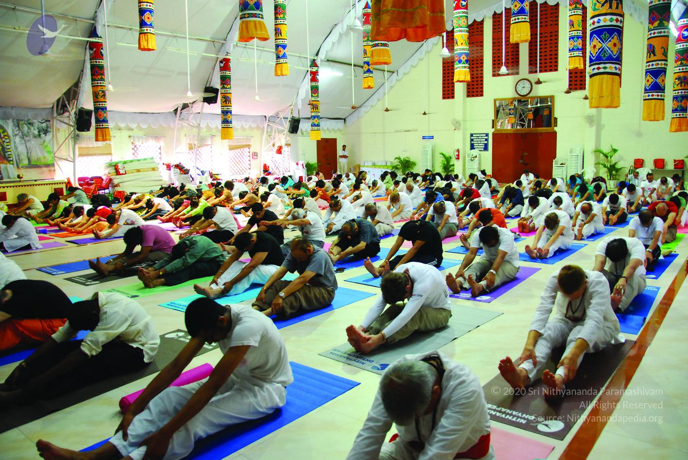 PROGRAMS - Nithya Yoga for course participants_CMP_WM