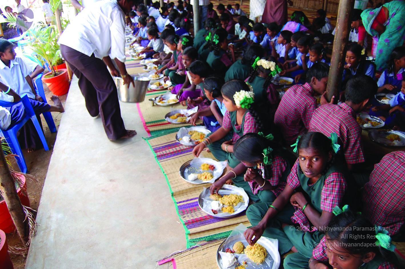 SERVICES - annadaan in tiruvannamali ashram_CMP_WM