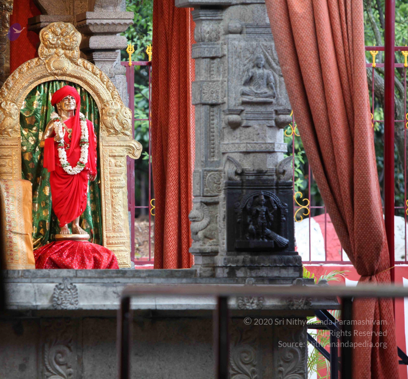 20111010_Photo_1000_IMG_1103_CMP_WM