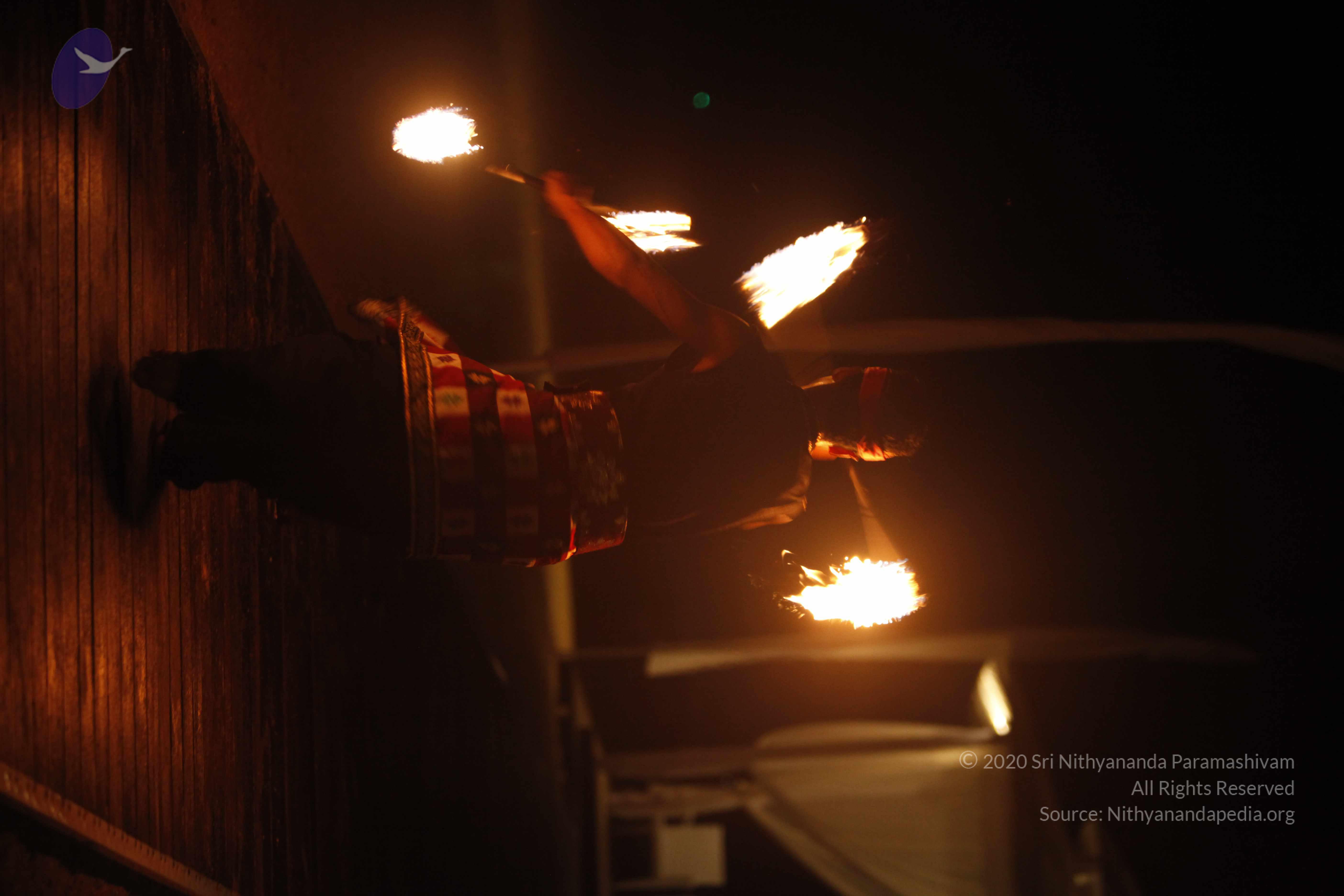 20131220_Photo_1048__MG_7866_CMP_WM