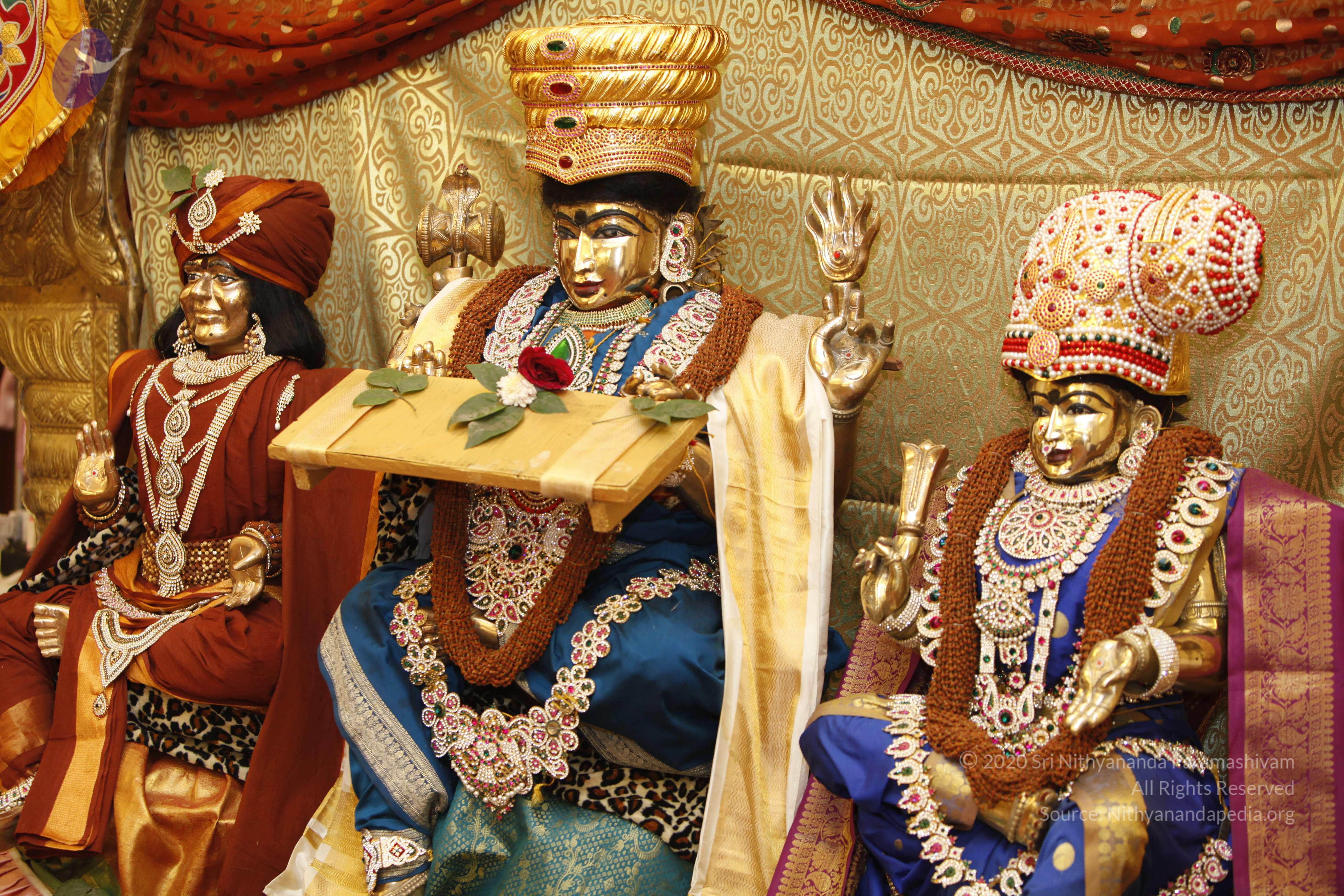 2014-01jan-17th-nithyananda-diary-haridwar-ia_MG_6570-20140117-112339-leela-alankaram_CMP_WM